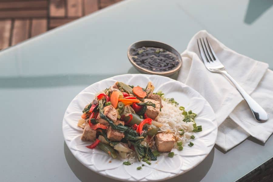 Tofu mit Tomaten